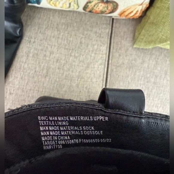 Universal Thread Tall Boots size 8 WC Like New - Picture 3 of 3